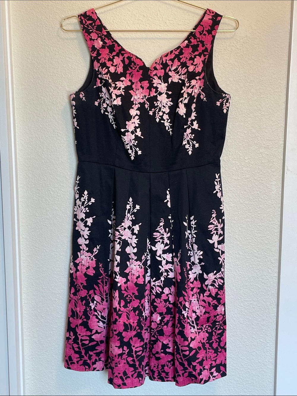 WHBM Fit n Flare Ombré Floral Romantic Garden Chic Classic Preppy Pleated Dress
